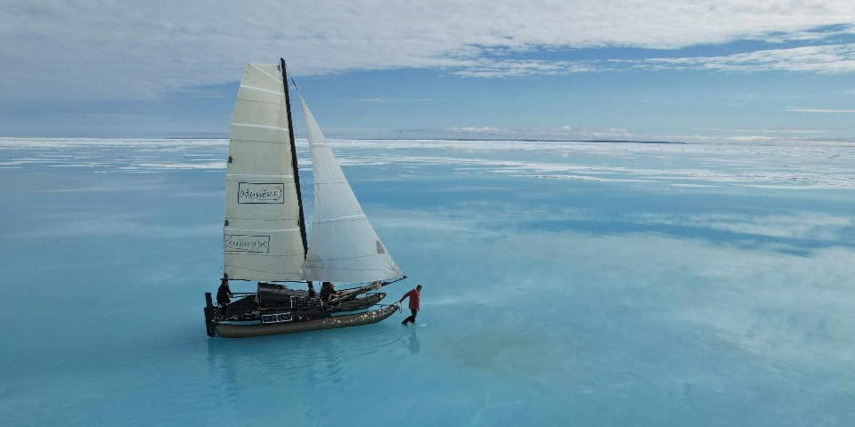 Film travel festival: a sailing boat in the Pacific Ocean