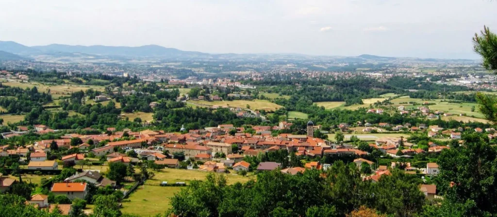 Vue aérienne de Boulieu-les-Annonay en Ardèche vers la vallée du Rhône