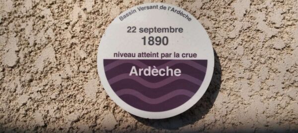 Vigicrues, suivi des crues et inondations en Ardèche