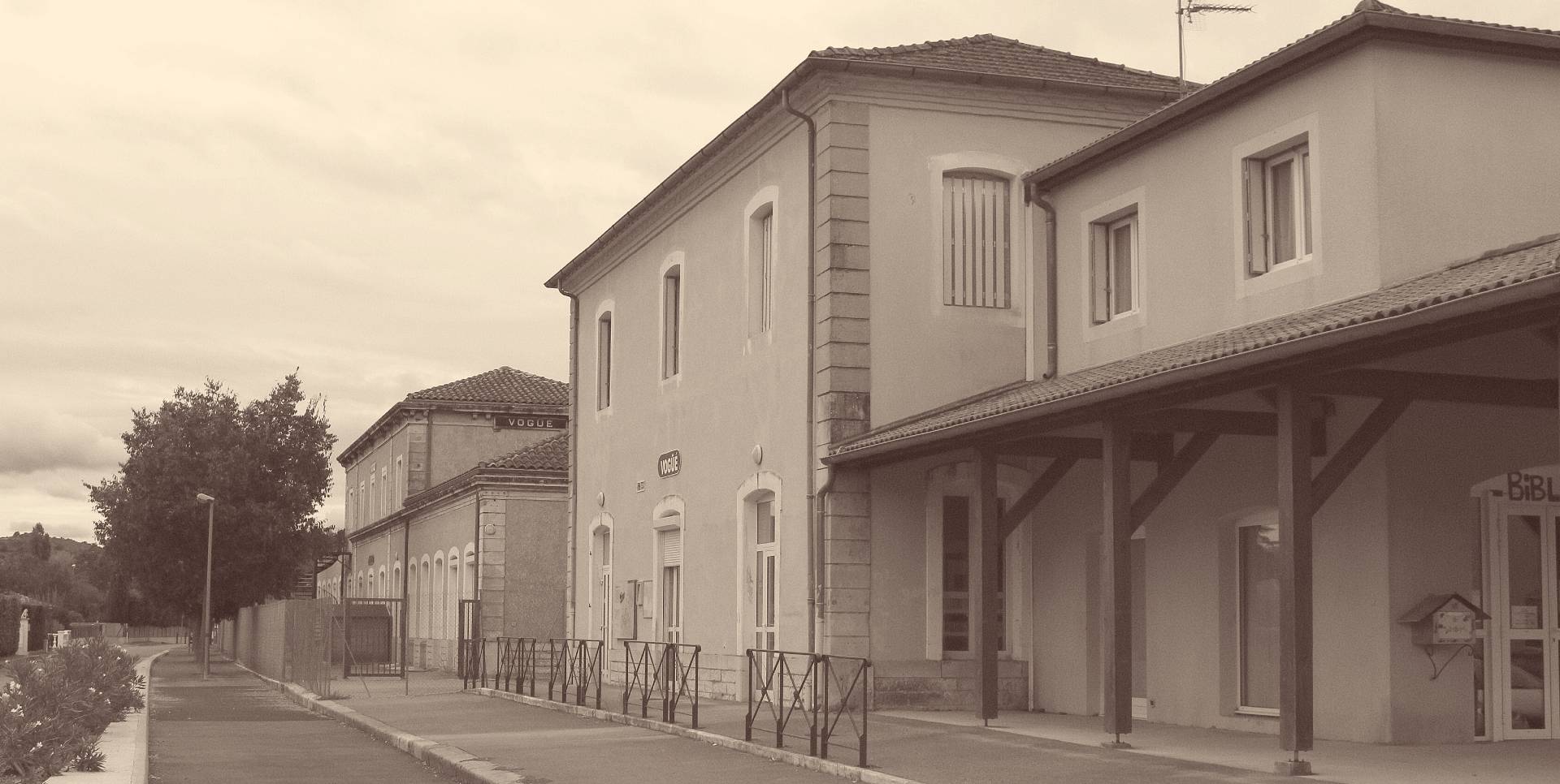 Gare de Vogue et voie verte de l'Ardèche